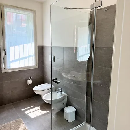 Apartman La Finestra Sul Lezzeno