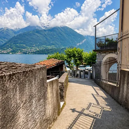 La Finestra Sul * Lezzeno