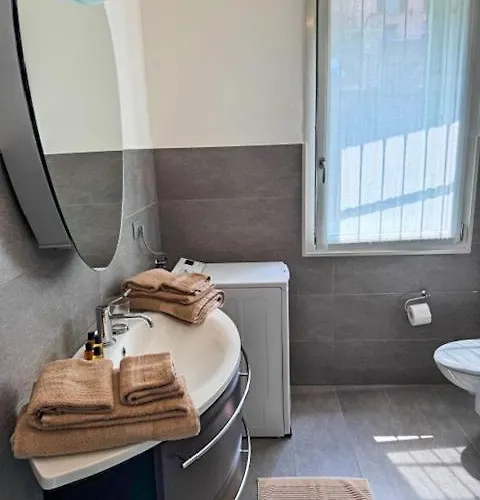 La Finestra Sul Lezzeno