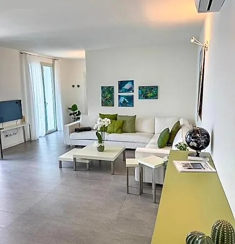 La Finestra Sul Lezzeno